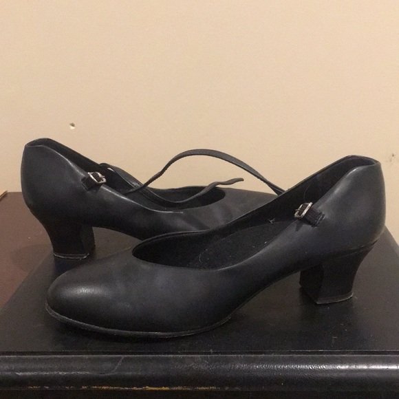 black small heel shoes